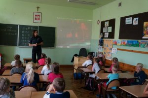 policjanci w czasie prelekcji