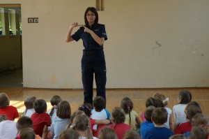 policjanci w czasie spotkania