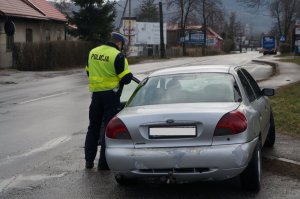 policjanci w czasie działań