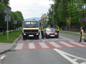 policjanci w czasie akcji