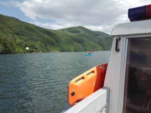 policjanci podczas zabezpieczenia