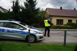 policjanci w czasie działań