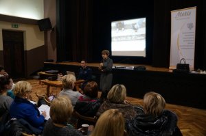 policjanci na konferencji