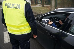 policjanci w czasie działań