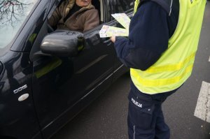 policjanci w czasie działań