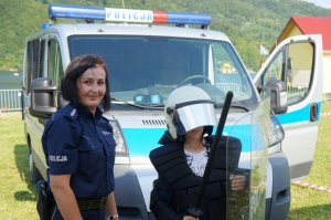 policjanci na pikniku