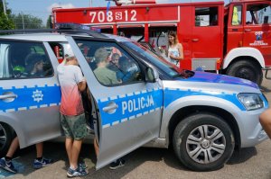 policjanci na pikniku