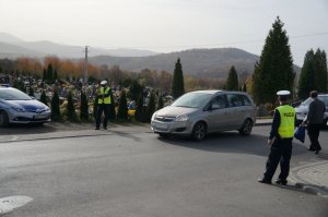 policjanci w czasie aklcji