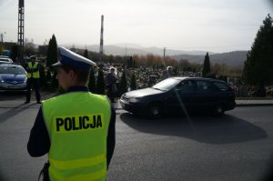 policjanci w czasie akcji