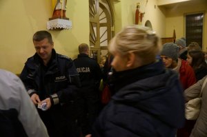 rozdawanie odblasków