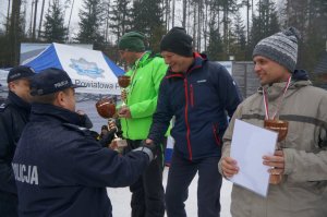 zwycięscy na podium