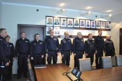 Policjanci podczas wręczenia aktów mianowań