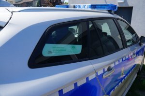 zbliżenie szyby samochodu