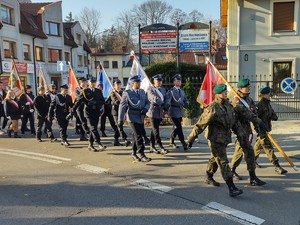 przemarsz uczestników do konkatedry