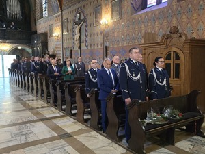 goście w kościele