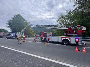zdjęcie kolorowe, wozy straży pożarnej