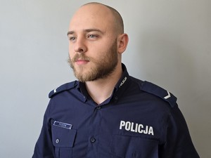 sierżant Mateusz Drewniak - dzielnicowy KP Rajcza