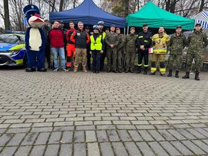 Przedstawiciele służb biorący udział w obchodach