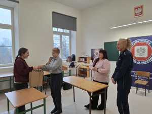 Zdjęcie z konkursu wiedzy HIV/AIDS - chcę wiedzieć więcej