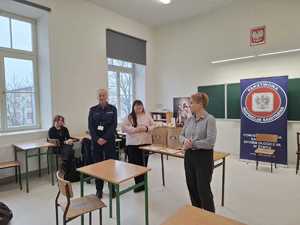 Zdjęcie z konkursu wiedzy HIV/AIDS - chcę wiedzieć więcej