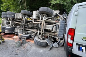 Miejsce tragicznego wypadku drogowego, w którym śmierć na miejscu poniósł kierujący samochodem ciężarowym i rowerzystka