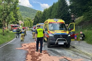 Miejsce tragicznego wypadku drogowego, w którym śmierć na miejscu poniósł kierujący samochodem ciężarowym i rowerzystka